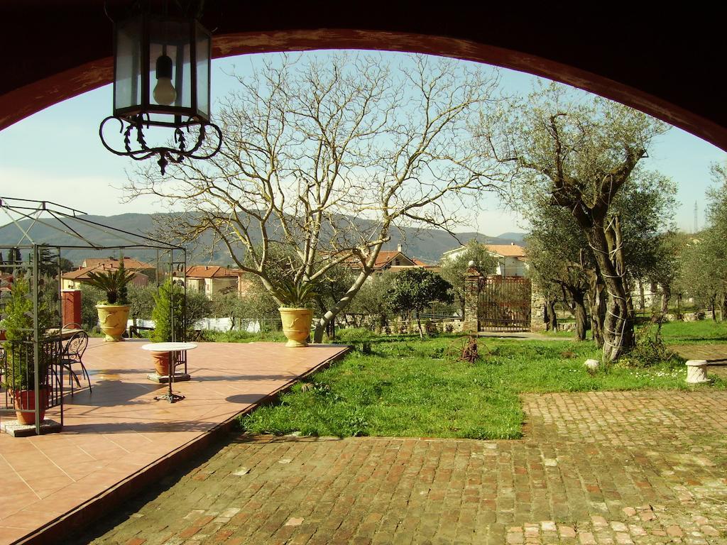 Bed and Breakfast Il Giardino Delle Esperidi Фоздиново Экстерьер фото